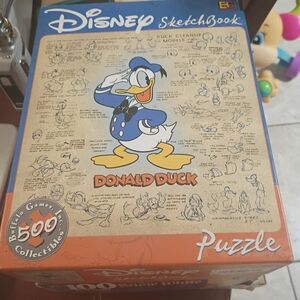 Disney Sketchbook Donald Duck Puzzle - Blue and Tan